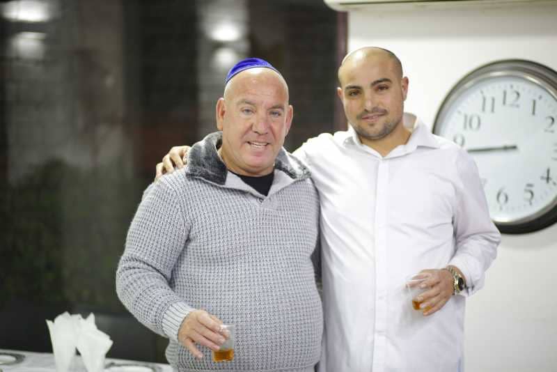 הפתיחה הנוצצת של "מטעמי חווה"