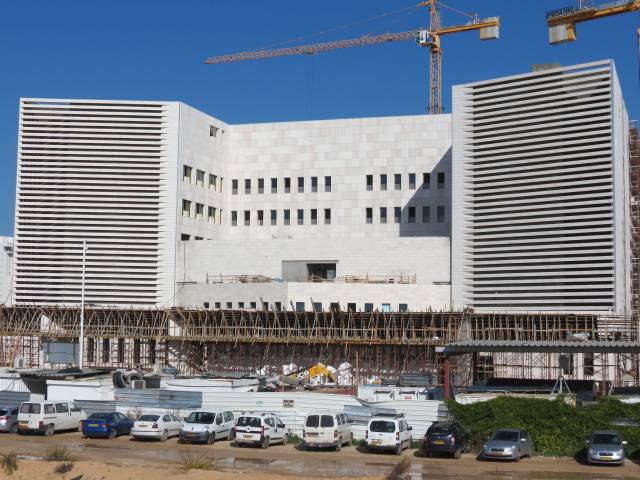 בשעה טובה: החל גיוס העובדים הראשונים לבית החולים החדש באשדוד