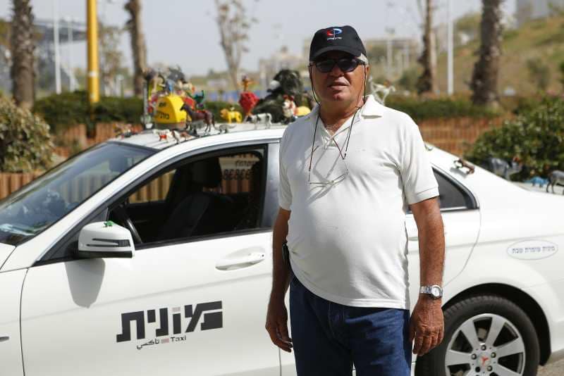 זהירות, גן חיות באמצע הכביש...