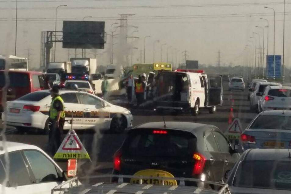 עומסים כבדים בכביש 4 ממחלף אשדוד לכיוון צפון בשל תאונה