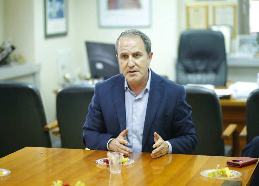ד"ר יחיאל לסרי: "הלן גלבר חייבת להתפטר, היא מסכנת את חיי תושבי אשדוד"
