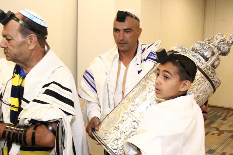 בר מצווה לרוי רביבו, בנם של חיים ושגית