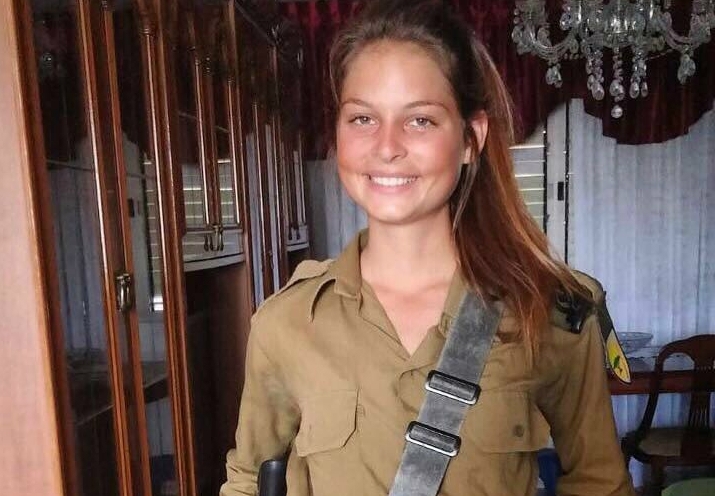 מדוגמנית ללוחמת ברדלס - טוראית איבט לוי מאשדוד