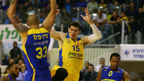 רק עוד רבע. מכבי אשדוד לא נפלה ממכבי ת"א עד הרבע האחרון. ת"א ניצחה 66:72