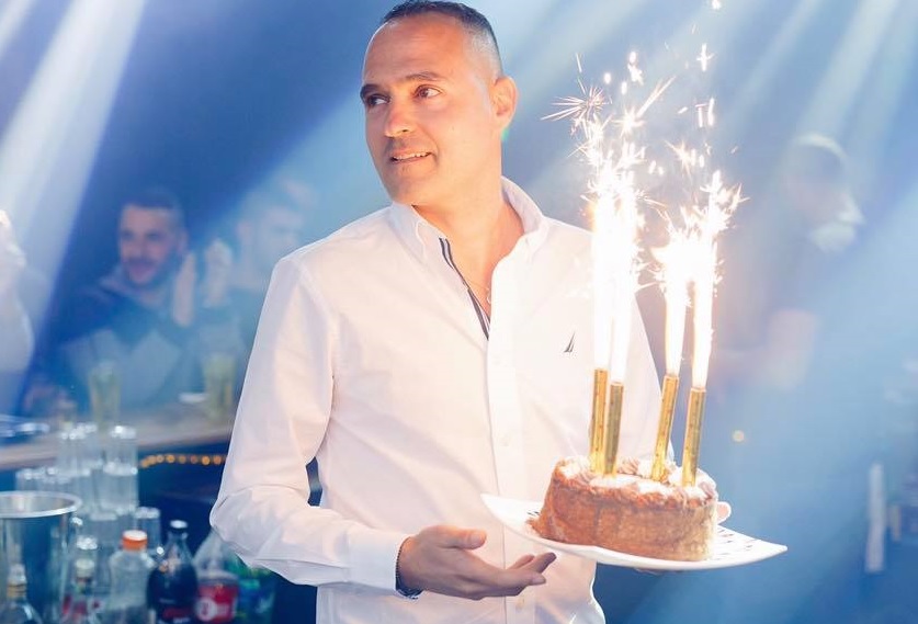 איב שריקי חוגג יום הולדת מתוקשרת