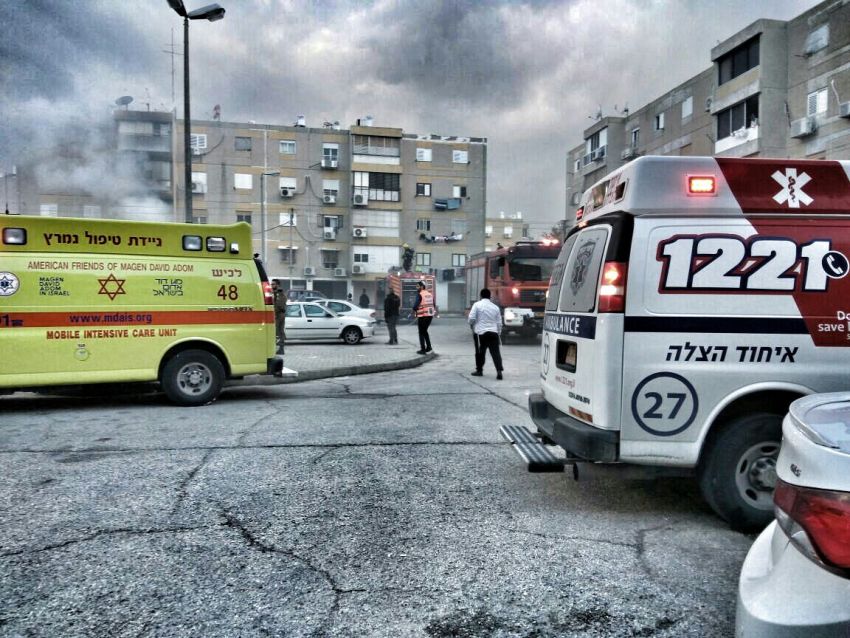 שריפה משתוללת ברובע ח' פצוע במקום (תמונות מהזירה)