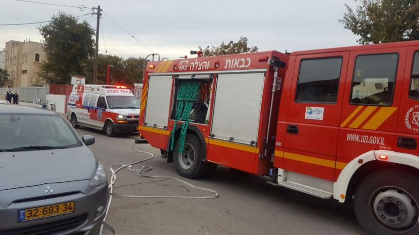 לוחמי האש השתלטו על שריפת דירה באשדוד, פצועה אחת במקום