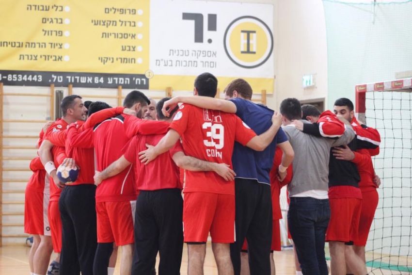 עשו את שלהם. שחקני אשדוד. (צילום: משה דהן)