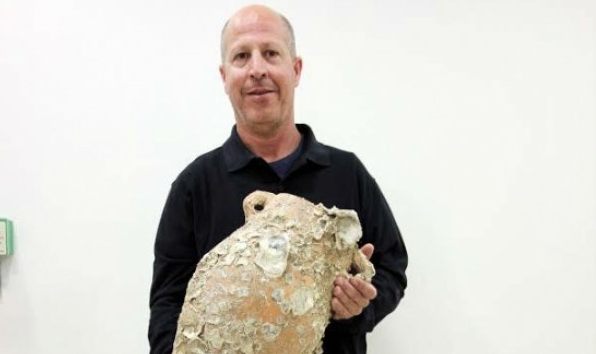 האוצר: נמצא קנקן בן 2700 שנים בחופי הים של אשדוד