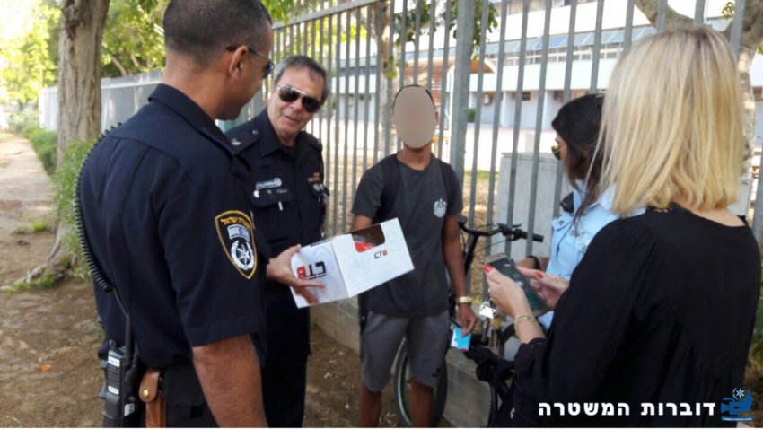 פעילות הסברה של המשטרה בנושא אופניים חשמליים