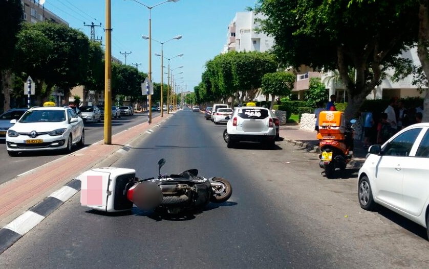 רוכב אופנוע נפגע בתאונת דרכים
