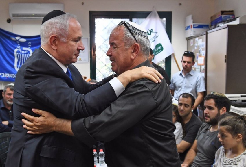 מרגש: נתניהו ביקר בבית משפחת מלכא