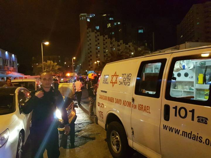 2 פצועים באירוע דקירות ברחוב הטיילת