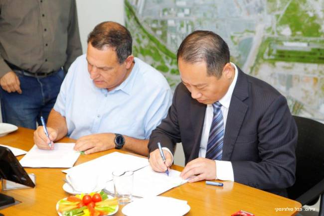 מנוף חדש בנמל באשדוד בעלות של 10 מיליו אירו