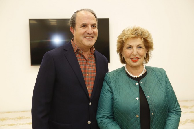 השרה לנדבר וראש העיר לסרי הדליקו נר שמיני של חנוכה