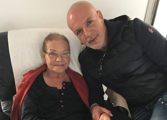 אמו של קלוד נחמיאס הלכה לעולמה - יהי זכרה ברוך