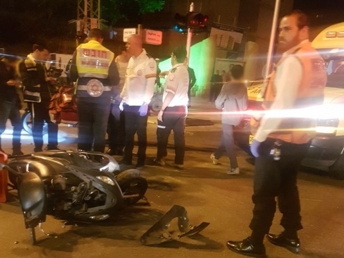 תאונה קשה בין שני אופנועים - פצועים במקום
