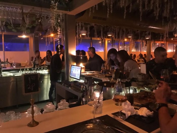 תתכוננו: "שישי שמח עם ירון אילן" במסעדת "אטמוספירה"
