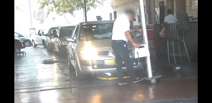 צפו: בוחני רכב מאשדוד נעצרו ומכון טסטים נסגר בחשד לקבלת שוחד