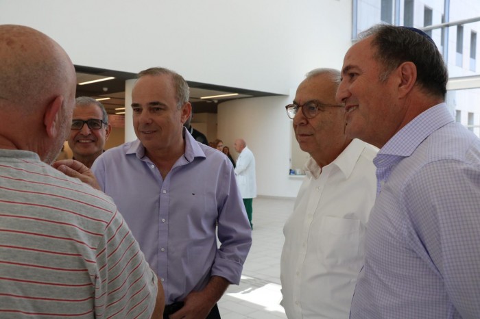 אסותא אשדוד: השר יובל שטייניץ ביקר בבית החולים