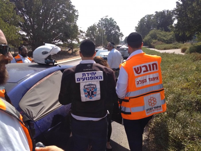 אם ופעוטה נפצעו בהתנגשות רכבים שארעה באשדוד