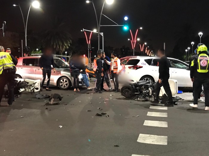 תאונה קשה עם שלושה פצועים אחד מהם קשה