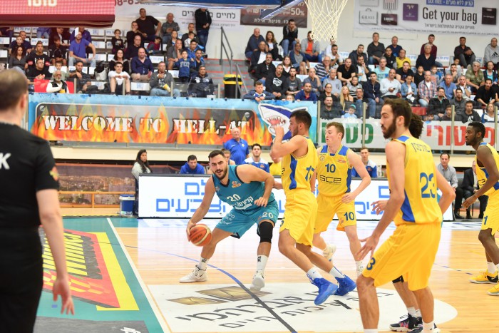 "חופשה" באילת. אשדוד לא "הגיעה" למשחק מול אילת, נוצחה 77:102
