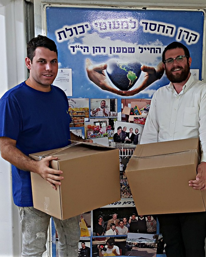 תורמים 200 שקל ודואגים שעוד משפחה תקבל סל מזון עשיר לחג הפסח